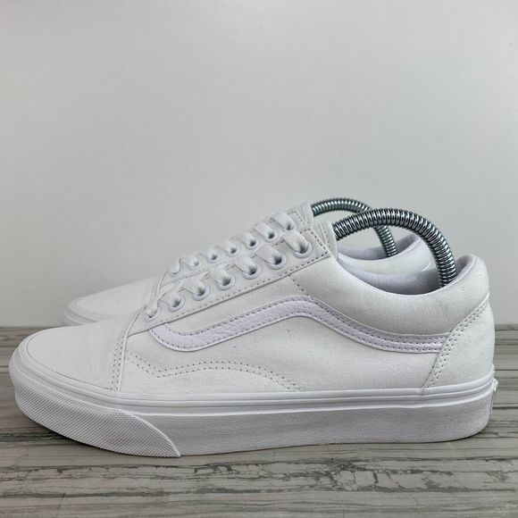VANS Shoes - VANS OLD SKOOL